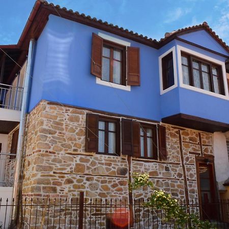 Вилла Renovated Old Manor House With Yard Арнея Экстерьер фото