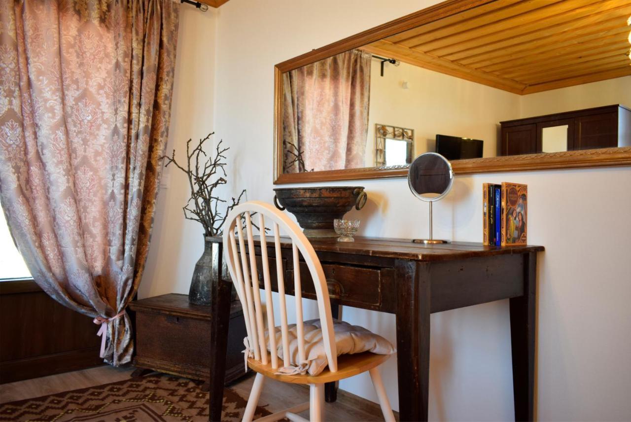 Вилла Renovated Old Manor House With Yard Арнея Экстерьер фото